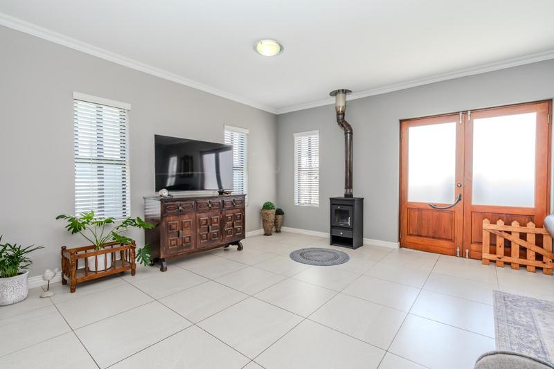 4 Bedroom Property for Sale in Calypso Beach Western Cape